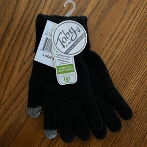 Toby & Me black gloves size medium with finger tips allowing electronic use